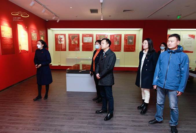 16462946796619.jpg clip_image006.jpg